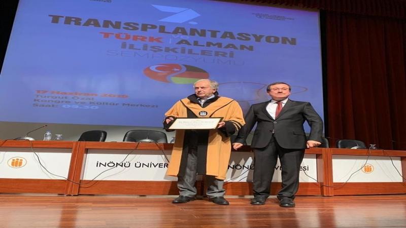 TAC'70 YAŞAR BİLGİN'E ONURSAL DOKTORA ÜNVANI VERİLDİ