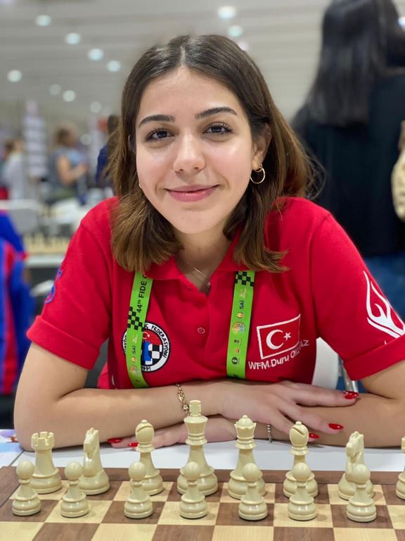 44. Satranç Olimpiyatları Chennai, Hindistan 2022 'de Bir TAC'li