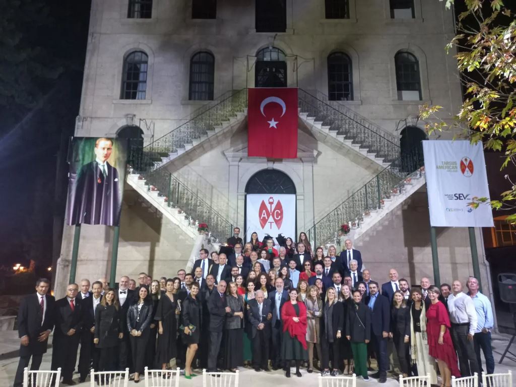 TAC Mezunları Cumhuriyetin 99. Yılını Coşkuyla Kutladı