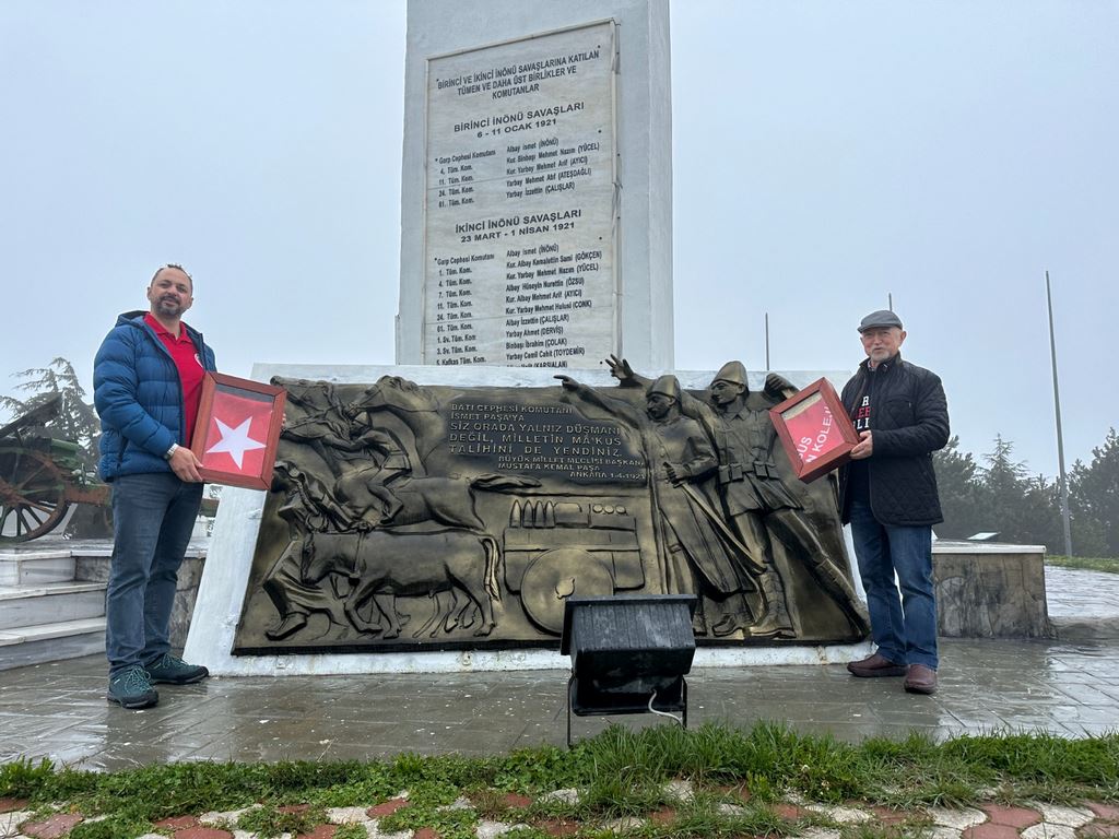 Bayrağımız ve Flamamız Tarsus- Adana - Anıtkabir - Ankara - Eskişehir’den sonra şimdi Kütahya'da!
