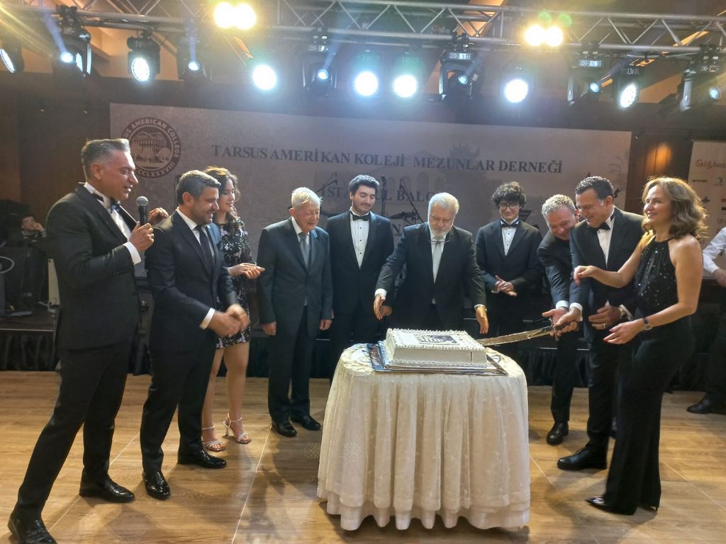 Büyük İstanbul Balosu